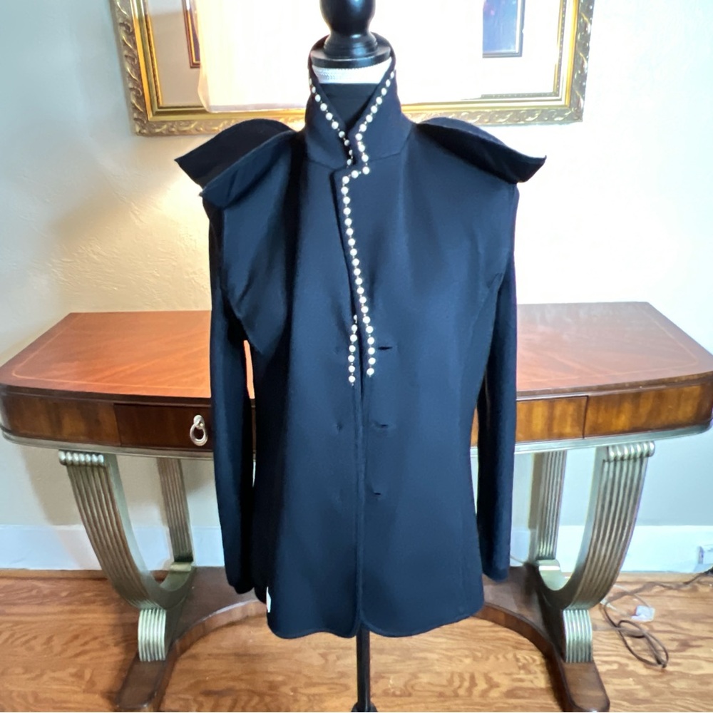 ❤️St John Dark Navy Santana Knit Jacket with Pearls and Sequins.  Size 10.. - Picture 4 of 16